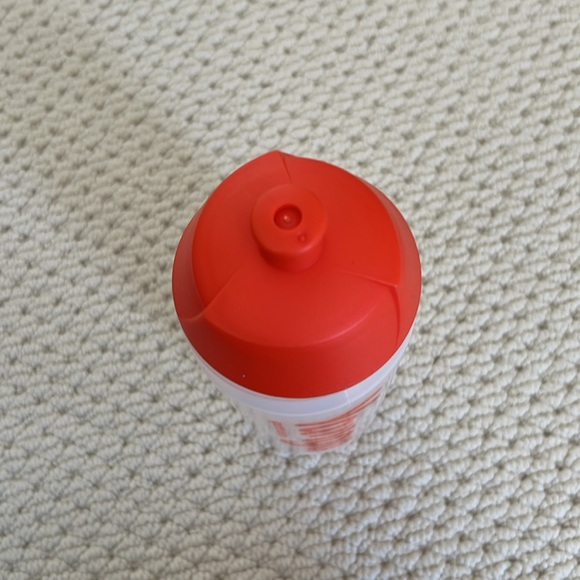 NWOT squeezable water bottle - Picture 2 of 4